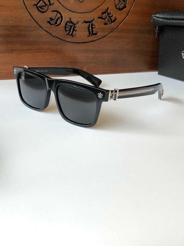 Picture of Chrome Hearts Sunglasses _SKUfw40166729fw